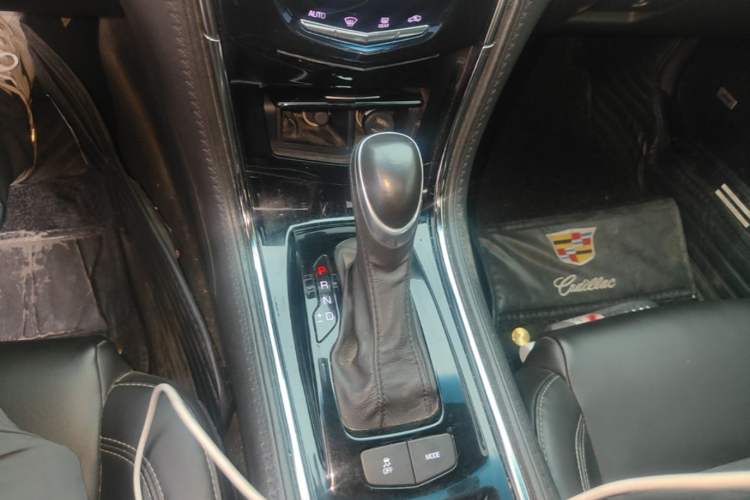 Used Cadillac ATS-L 2014 25T Comfort Model Gear Lever