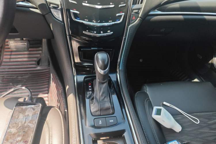 Used Cadillac ATS-L 2014 25T Comfort Model Gear Lever