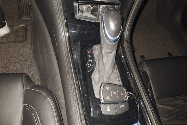 Used Cadillac ATS-L 2014 25T Comfort Model Gear Lever