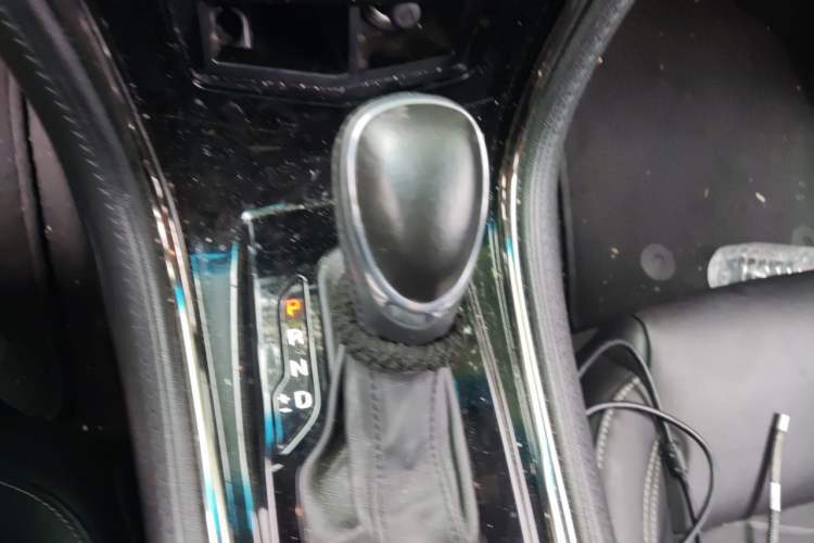 Used Cadillac ATS-L 2014 25T Comfort Model Gear Lever