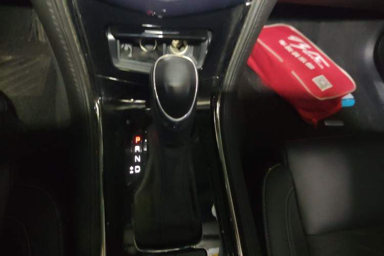 Used Cadillac ATS-L 2014 25T Comfort Model Gear Lever
