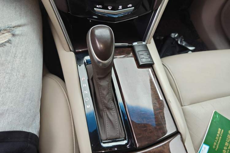 Used Cadillac ATS-L 2014 25T Comfort Model Gear Lever