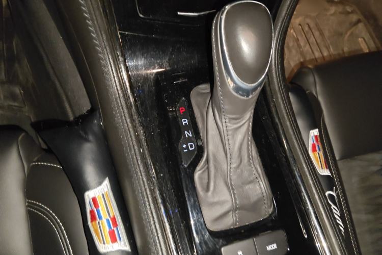 Used Cadillac ATS-L 2014 25T Comfort Model Gear Lever