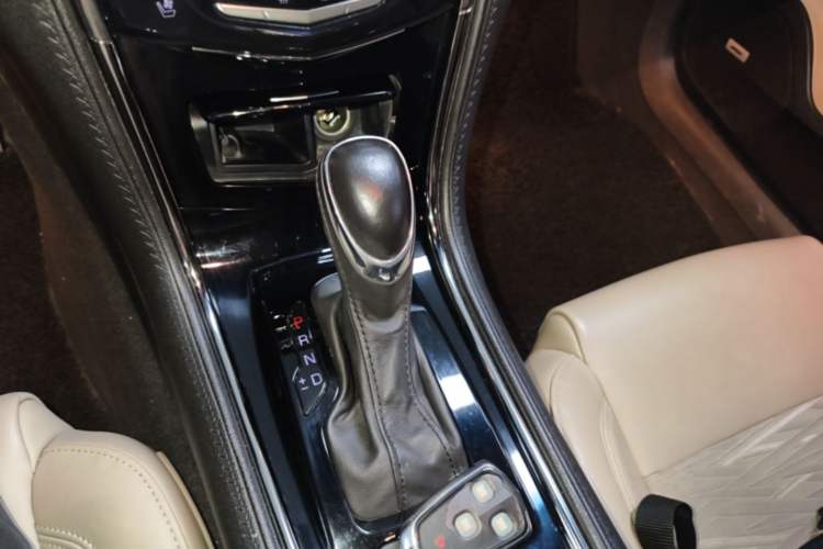 Used Cadillac ATS-L 2014 25T Comfort Model Gear Lever
