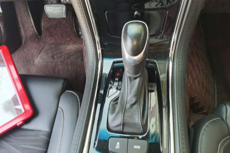 Used Cadillac ATS-L 2014 25T Comfort Model Gear Lever