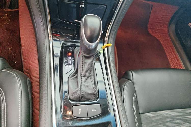 Used Cadillac ATS-L 2014 25T Comfort Model Gear Lever