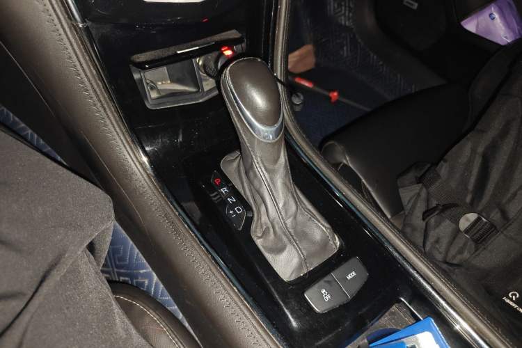 Used Cadillac ATS-L 2014 25T Comfort Model Gear Lever