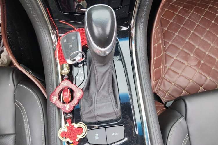 Used Cadillac ATS-L 2014 25T Comfort Model Gear Lever