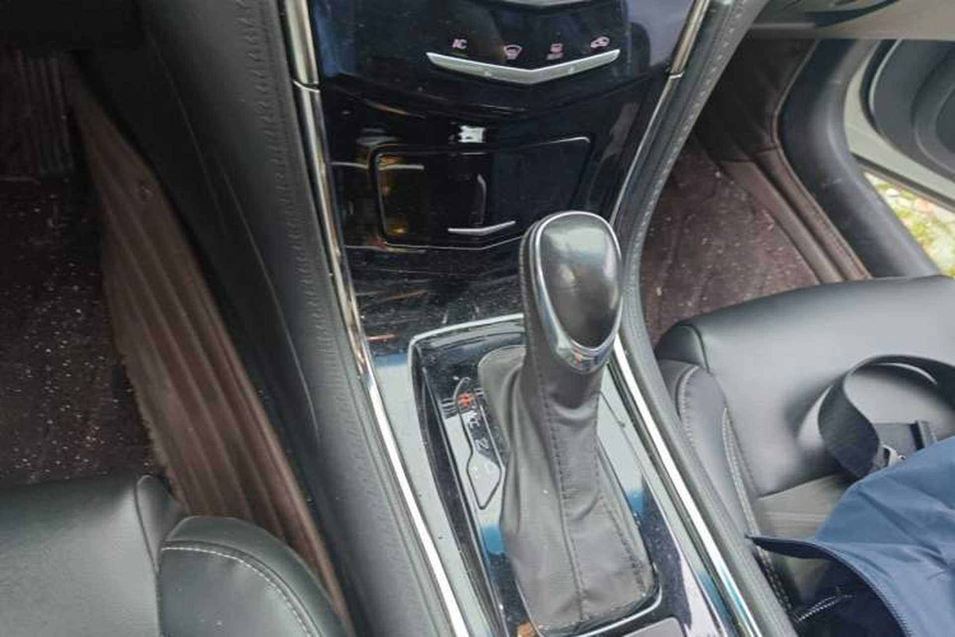 Used Cadillac ATS-L 2014 25T Comfort Model Gear Lever