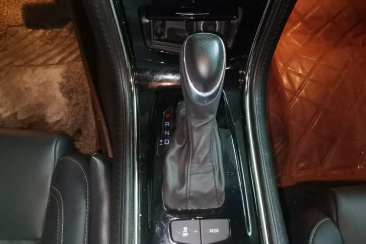 Used Cadillac ATS-L 2014 25T Comfort Model Gear Lever