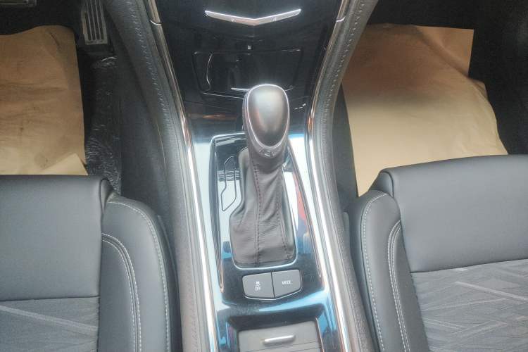 Used Cadillac ATS-L 2014 25T Comfort Model Gear Lever