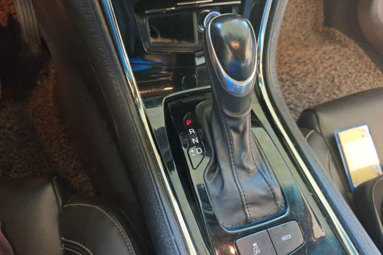 Used Cadillac ATS-L 2014 25T Comfort Model Gear Lever