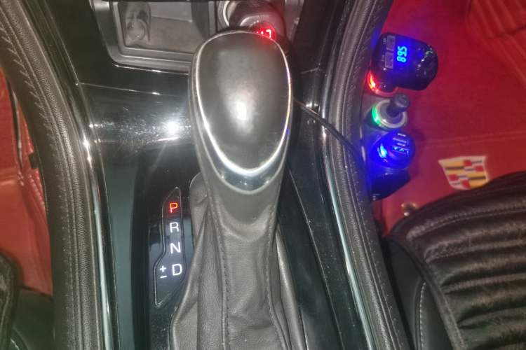 Used Cadillac ATS-L 2014 28T Elite Edition Gear Lever