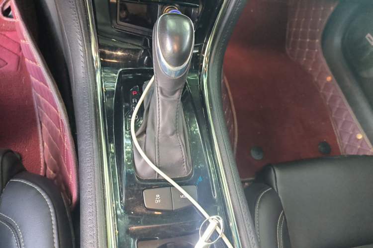 Used Cadillac ATS-L 2014 25T Comfort Model Gear Lever