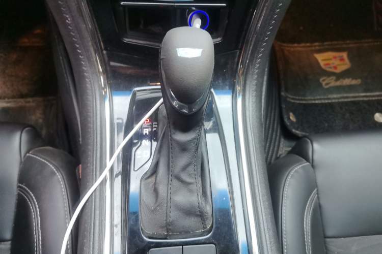 Used Cadillac ATS-L 2014 25T Comfort Model Gear Lever
