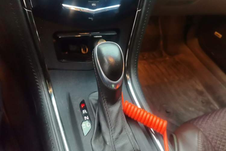 Used Cadillac ATS-L 2014 25T Fashion Edition Gear Lever