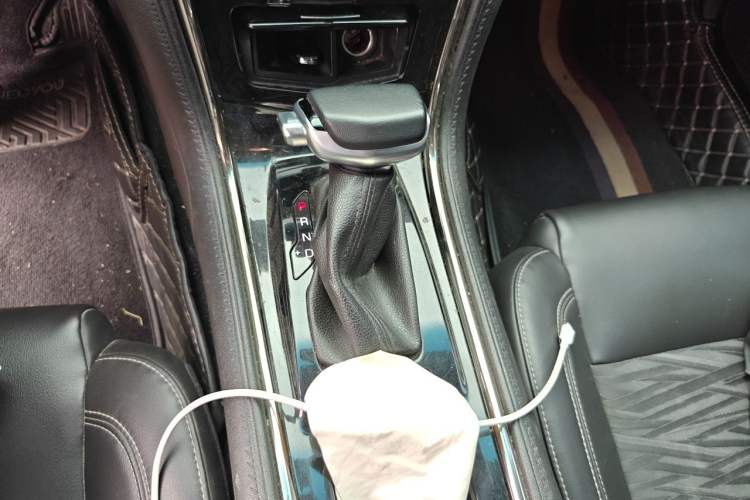 Used Cadillac ATS-L 2014 25T Comfort Model Gear Lever