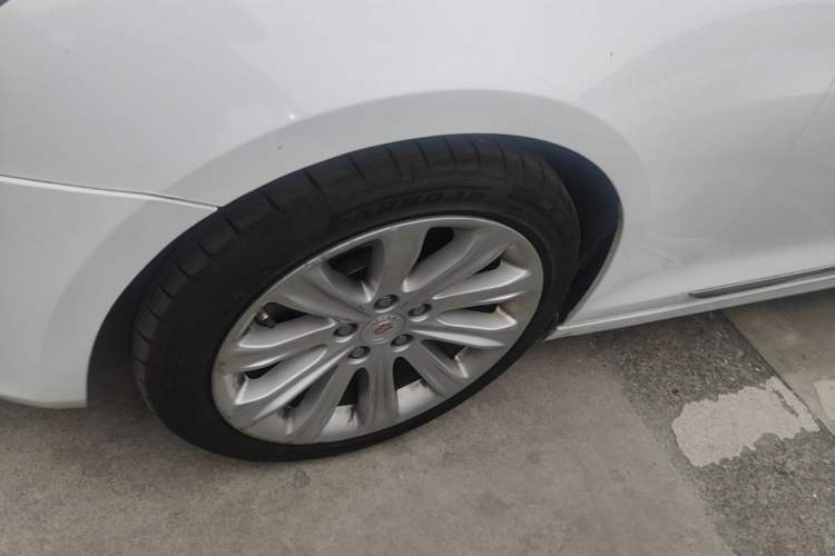 Used Cadillac ATS-L 2014 25T Comfort Model Left Front Wheel Hub