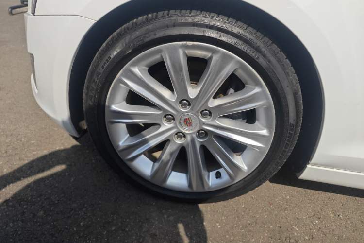 Used Cadillac ATS-L 2014 25T Comfort Model Left Front Wheel Hub