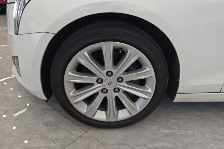 Used Cadillac ATS-L 2014 25T Comfort Model Left Front Wheel Hub