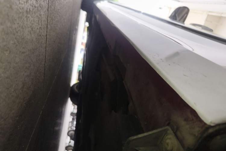Used Cadillac ATS-L 2014 25T Comfort Model Left Side Sill