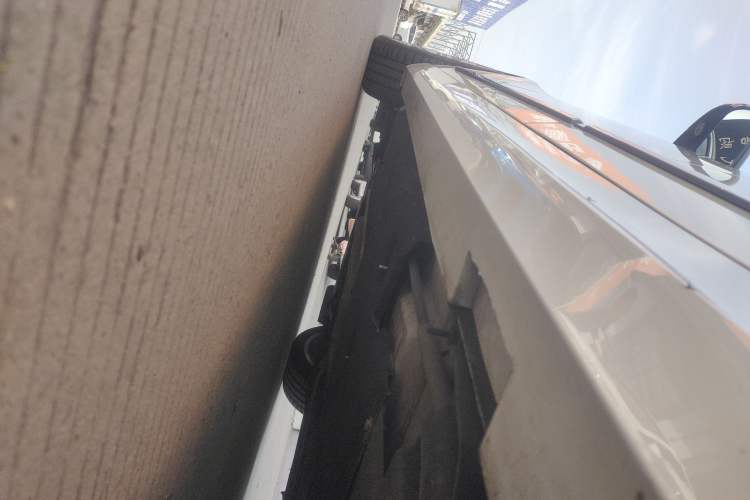Used Cadillac ATS-L 2014 25T Comfort Model Left Side Sill