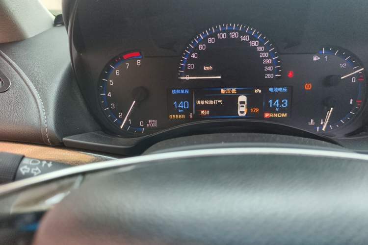 Used Cadillac ATS-L 2014 25T Fashion Edition Odometer Close Up