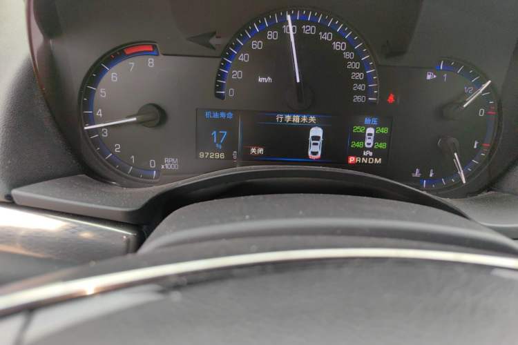 Used Cadillac ATS-L 2014 25T Comfort Model Odometer Close Up