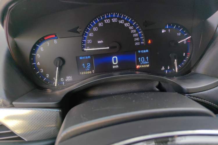 Used Cadillac ATS-L 2014 25T Comfort Model Odometer Close Up