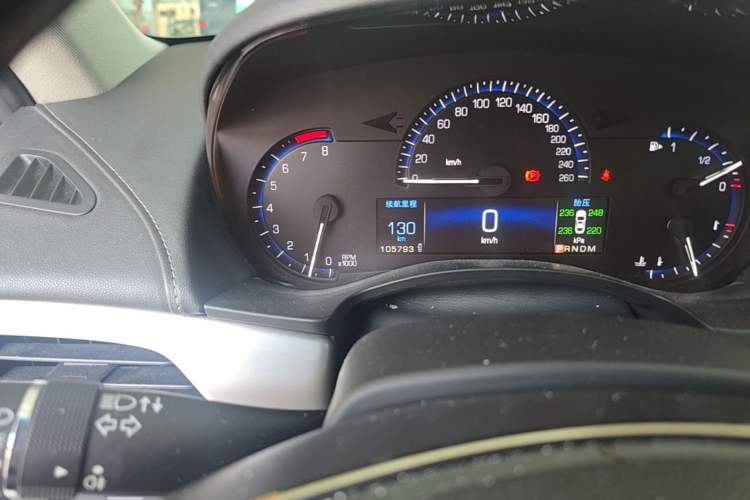 Used Cadillac ATS-L 2014 25T Comfort Model Odometer Close Up