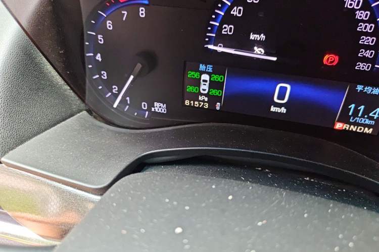 Used Cadillac ATS-L 2014 25T Comfort Model Odometer Close Up