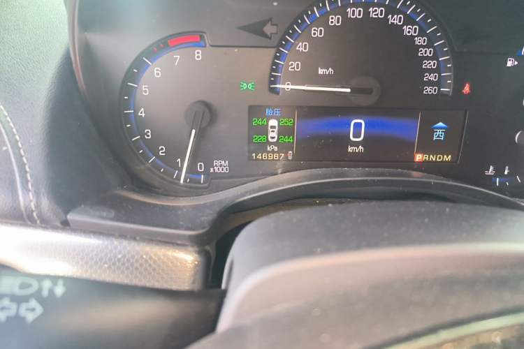 Used Cadillac ATS-L 2014 25T Comfort Model Odometer Close Up