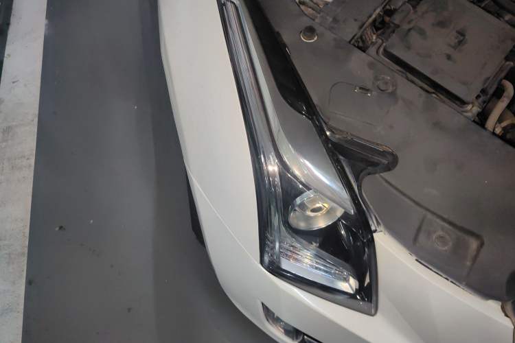Used Cadillac ATS-L 2014 25T Comfort Model Right Front Headlight