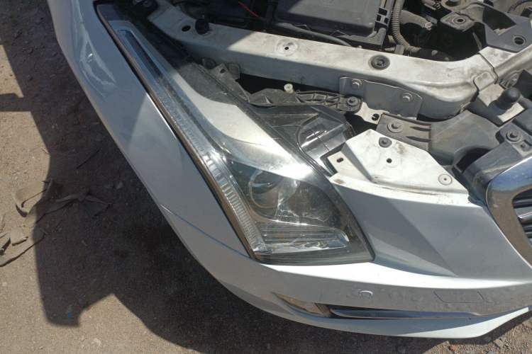 Used Cadillac ATS-L 2014 25T Comfort Model Right Front Headlight