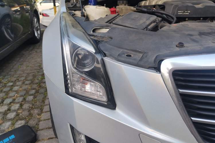 Used Cadillac ATS-L 2014 25T Comfort Model Right Front Headlight