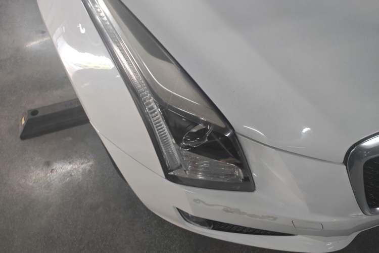 Used Cadillac ATS-L 2014 25T Comfort Model Right Front Headlight
