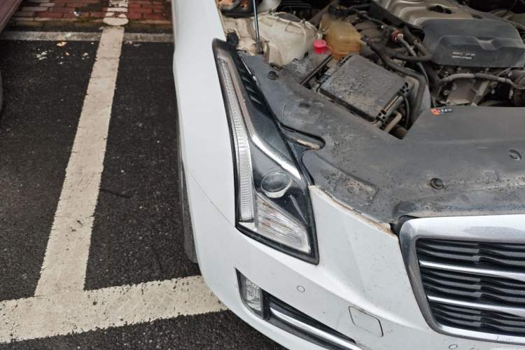 Used Cadillac ATS-L 2014 25T Comfort Model Right Front Headlight