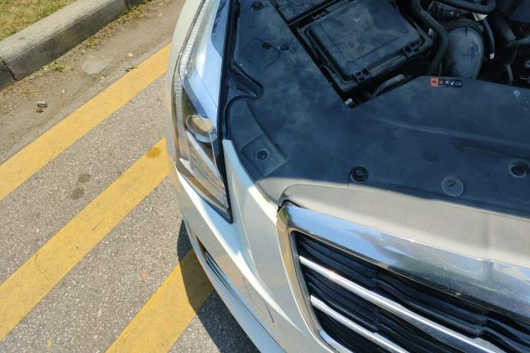 Used Cadillac ATS-L 2014 25T Comfort Model Right Front Headlight