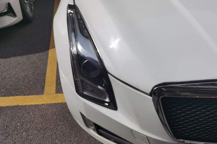 Used Cadillac ATS-L 2014 25T Comfort Model Right Front Headlight