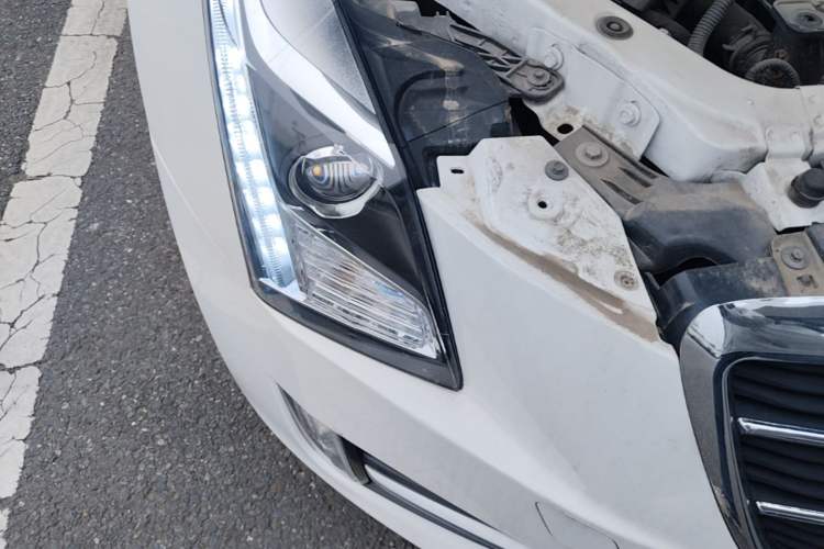 Used Cadillac ATS-L 2014 25T Comfort Model Right Front Headlight