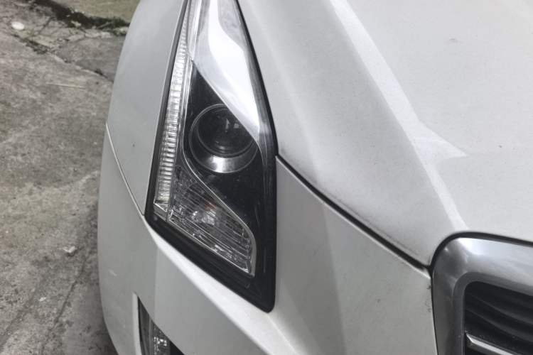 Used Cadillac ATS-L 2014 25T Comfort Model Right Front Headlight