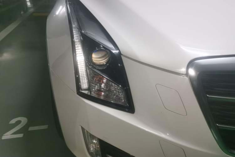 Used Cadillac ATS-L 2014 28T Elite Edition Right Front Headlight