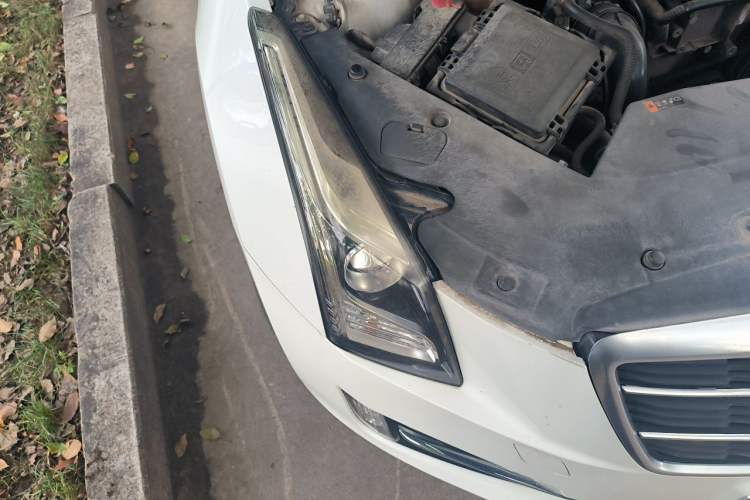 Used Cadillac ATS-L 2014 25T Comfort Model Right Front Headlight