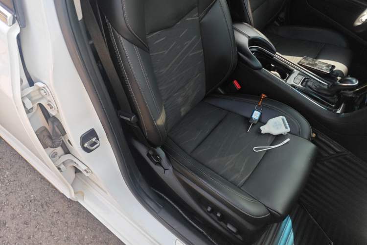 Used Cadillac ATS-L 2014 25T Comfort Model Right Front Seat