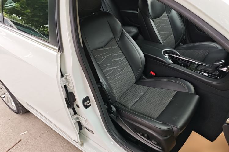 Used Cadillac ATS-L 2014 25T Comfort Model Right Front Seat