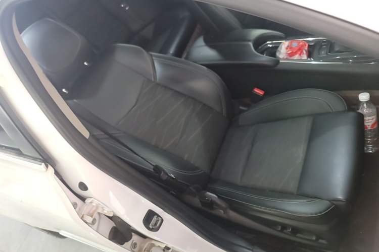 Used Cadillac ATS-L 2014 25T Comfort Model Right Front Seat