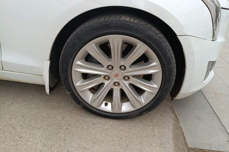 Used Cadillac ATS-L 2014 25T Comfort Model Right Front Wheel Hub