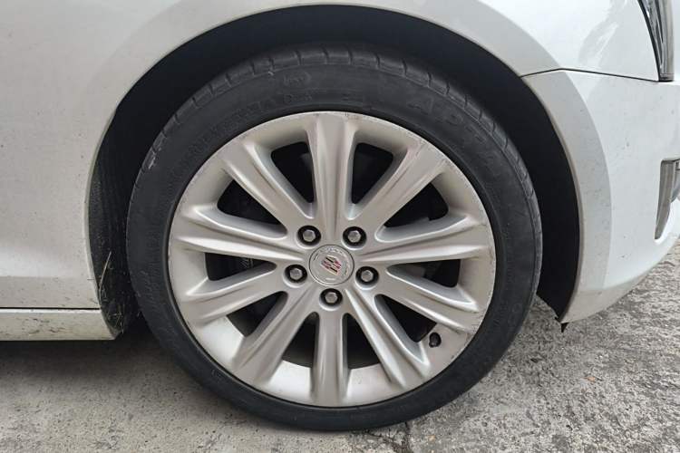 Used Cadillac ATS-L 2014 25T Comfort Model Right Front Wheel Hub