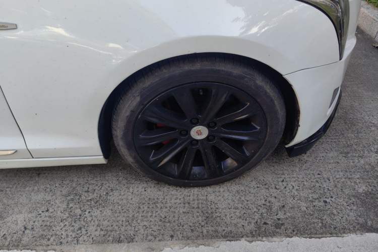 Used Cadillac ATS-L 2014 25T Comfort Model Right Front Wheel Hub