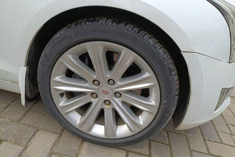 Used Cadillac ATS-L 2014 25T Comfort Model Right Front Wheel Hub
